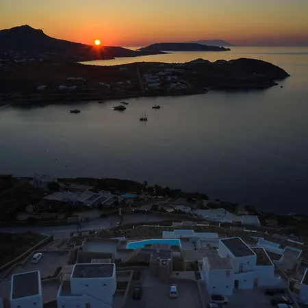 호텔 Radisson Blu Euphoria Resort, Mykonos 5*