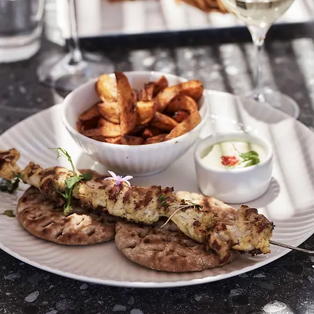 Radisson Blu Euphoria Resort, Mykonos Hotell 5*